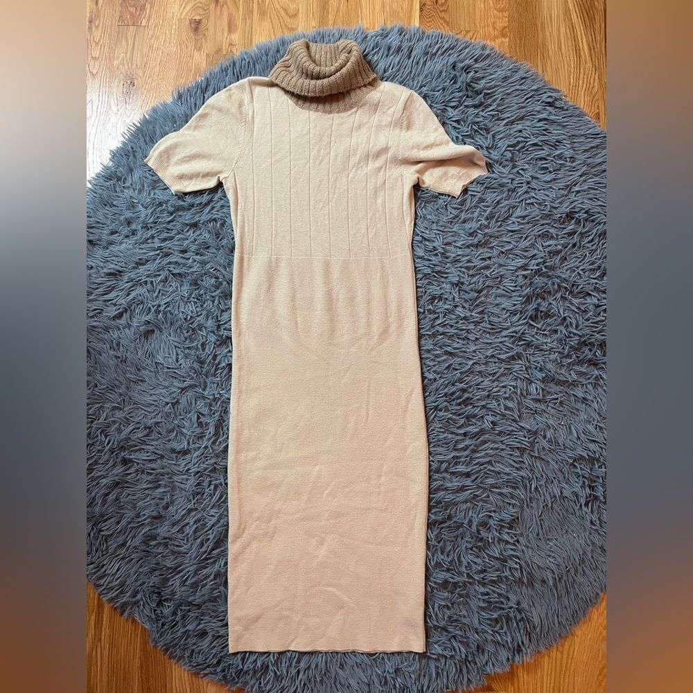 Turtleneck Short Sleeve Midi Dress - Cream